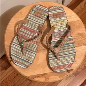 Sanuk flip flops